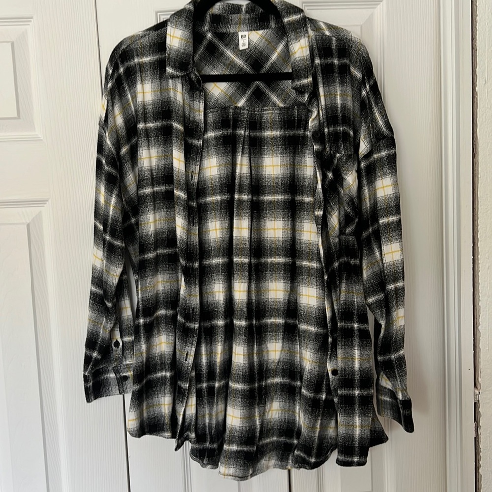 BP. Boyfriend plaid button up shirt, large, ivory black plaid